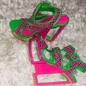 Multicolored block heel